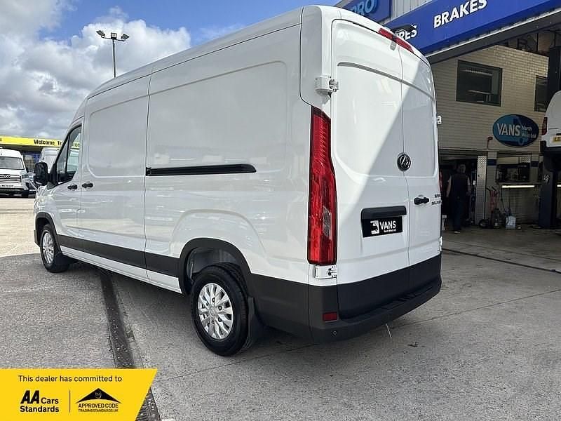 Novo Maxus V90 2025 Branco Van