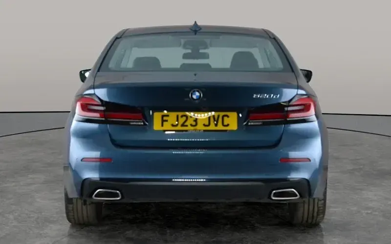 Used BMW 520 190 HP (139 kW) 2023 Blue Sedan