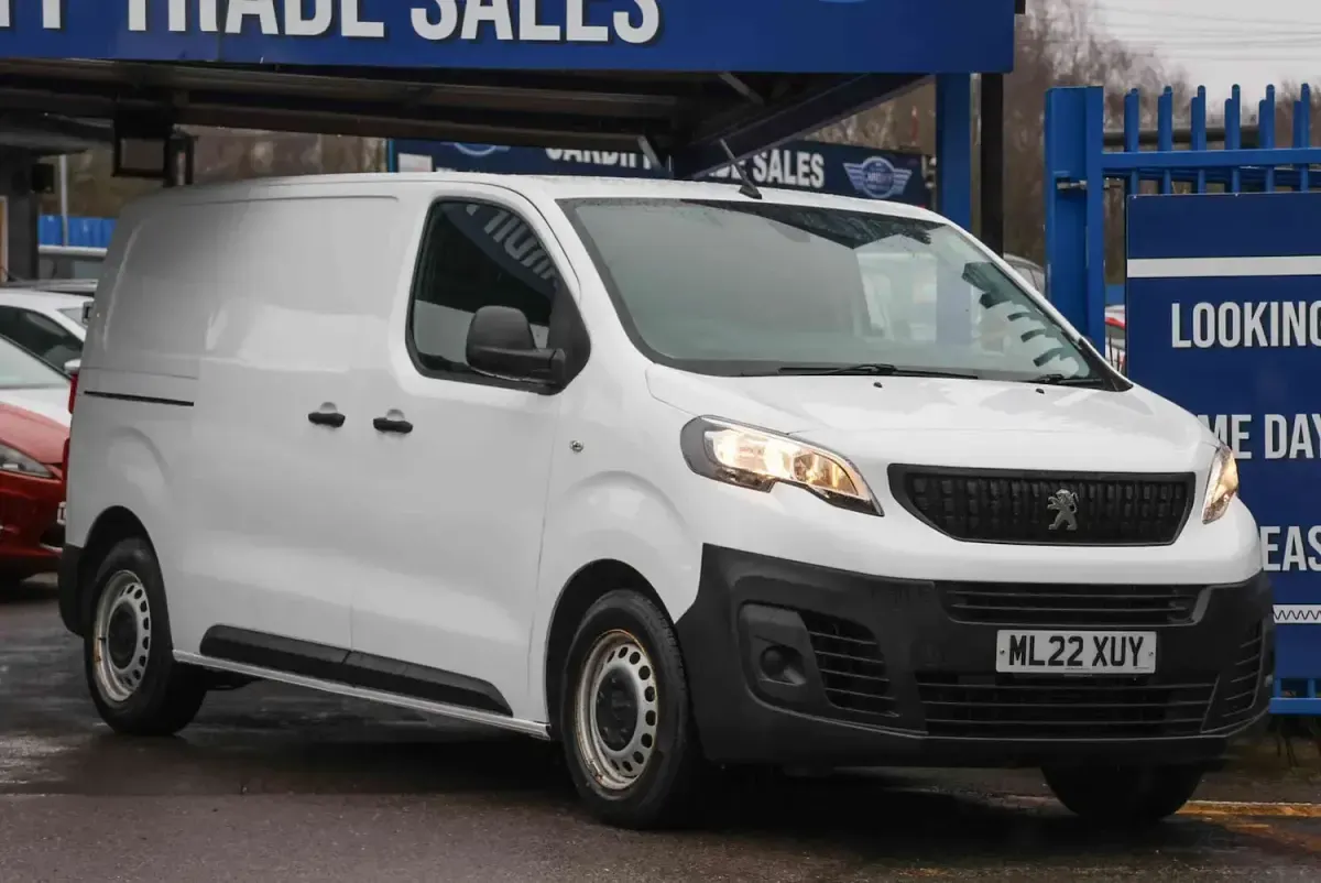 Used Peugeot Expert Premium 2022 White Van