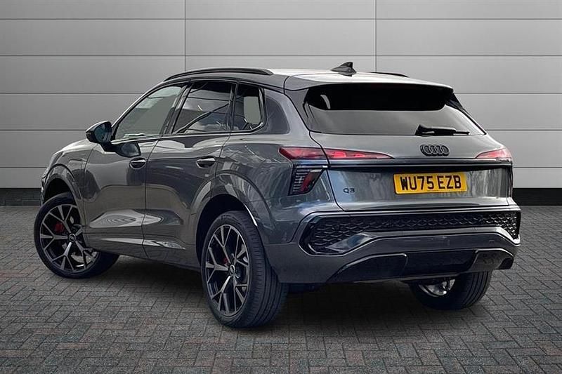 Used Audi Q3 Advanced 272 HP (200 kW) 2025 Daytona grey SUV