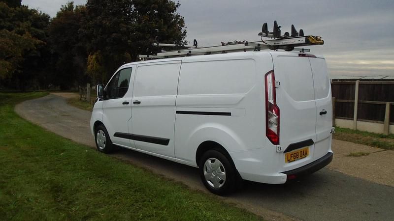 Used Ford Transit Custom Trend 130 HP (95 kW) 2017 White Van