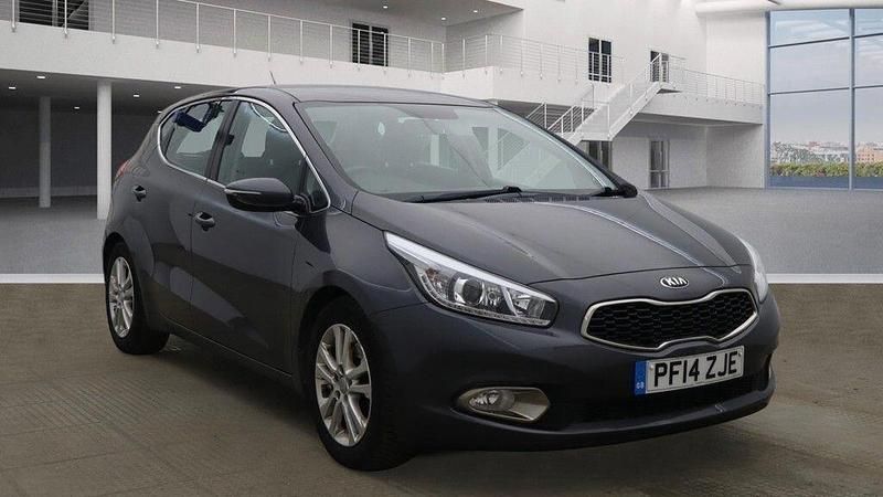 Used Kia Ceed 2014 Silver Hatchback
