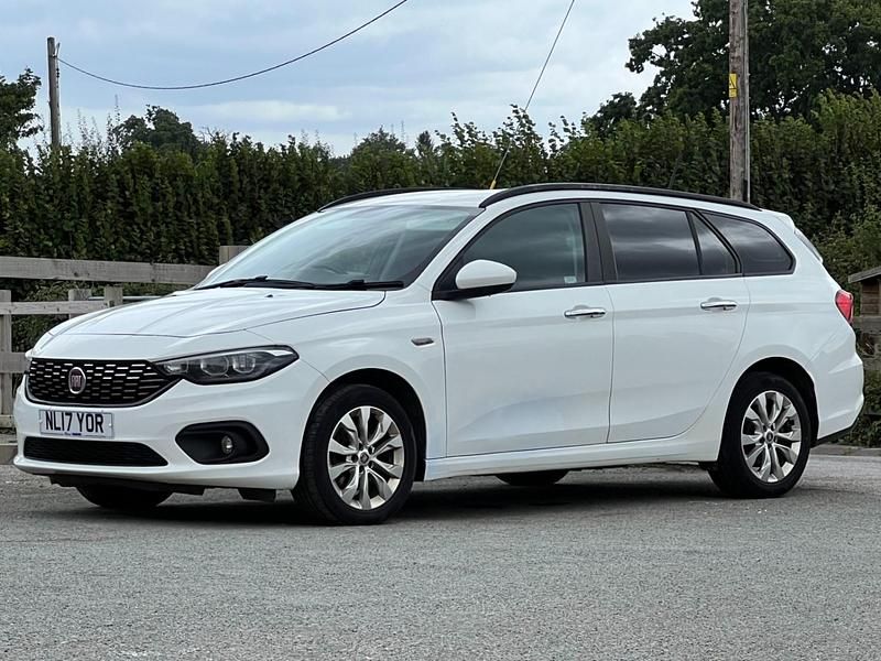 White Used 2017 Fiat Tipo Easy Plus Estate | £2,495 - Image 1/4