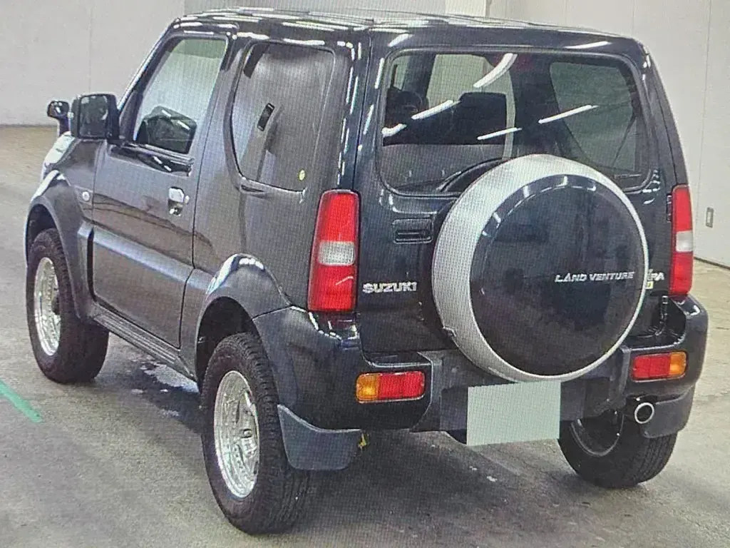 Used Suzuki Jimny Adventure 85 HP (62 kW) 2015 Black SUV