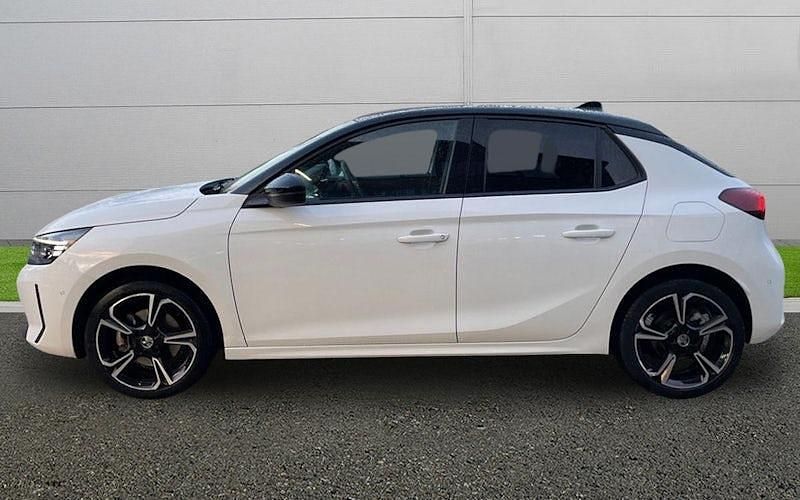 Used Vauxhall Corsa Ultimate 131 HP (96 kW) 2024 White Hatchback