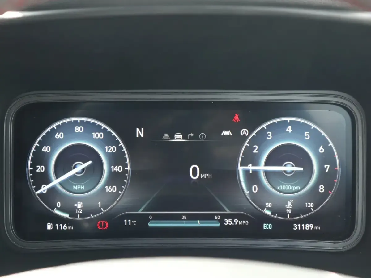 Usado Hyundai Kona N Line 120 CV (88 kW) 2023 Gris SUV