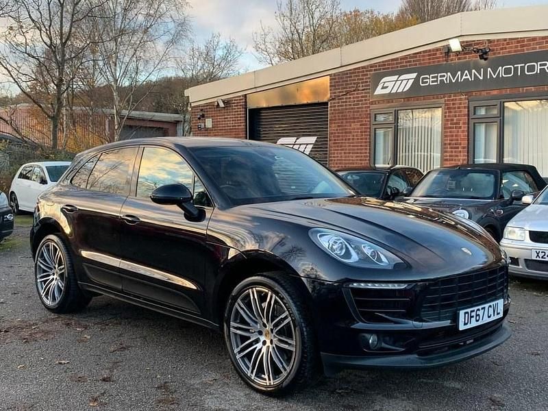 Black Used 2017 Porsche Macan SUV | £26,990 (Super price) - Image 1/4