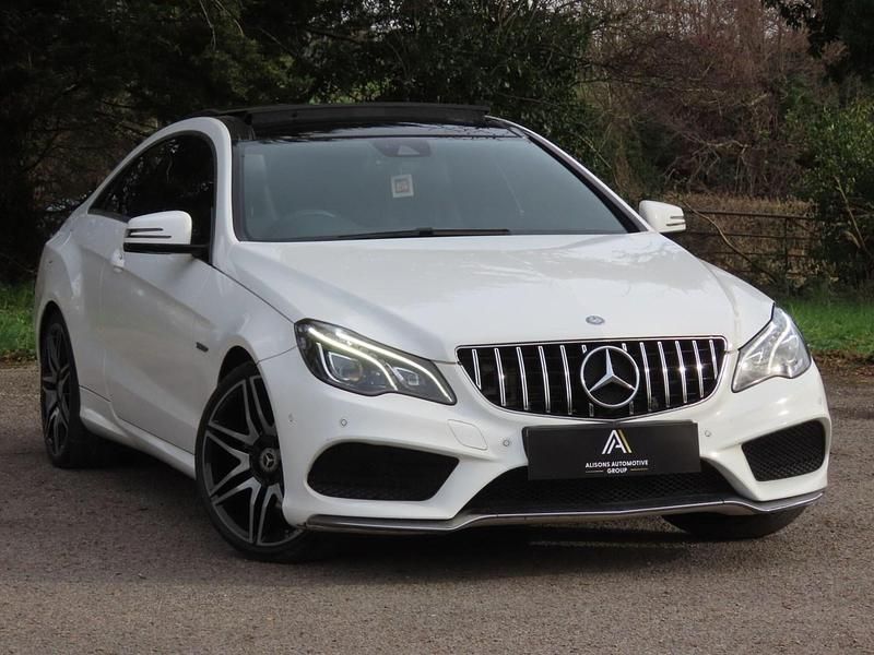 Used Mercedes E220 AMG line 177 HP (130 kW) 2015 White Coupe