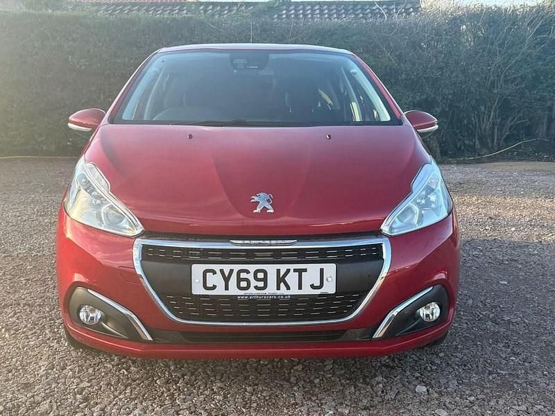 Used Peugeot 208 S 100 HP (73 kW) 2019 Red Hatchback