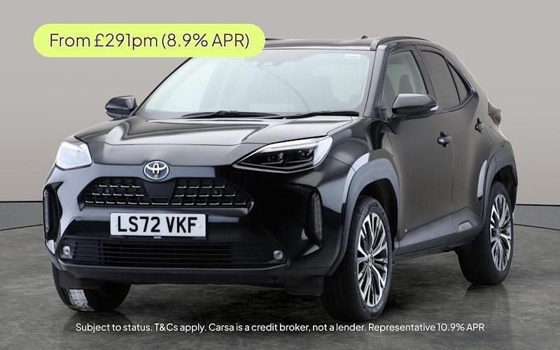 Used 2024 Toyota Yaris Hybrid Estate | £19,502 (Good price) - Image 1/2