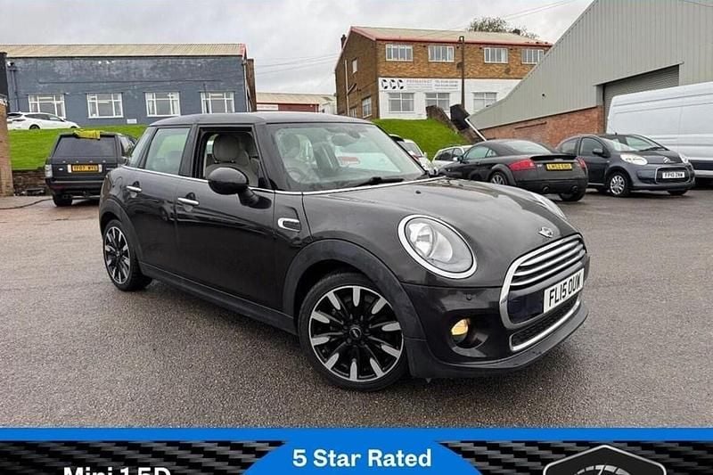 Brown Used 2015 Mini Cooper D Hatch Hatchback | £6,866 (Fair price) - Image 1/1