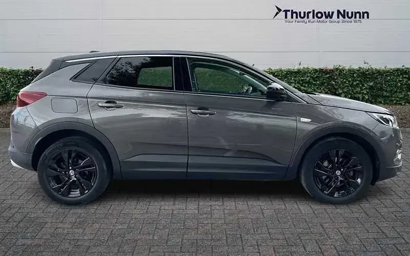Used Vauxhall Grandland X SRi 131 HP (96 kW) 2021 SUV