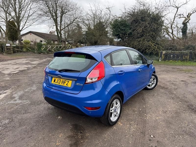 Used Ford Fiesta Zetec 2013 Blue Hatchback