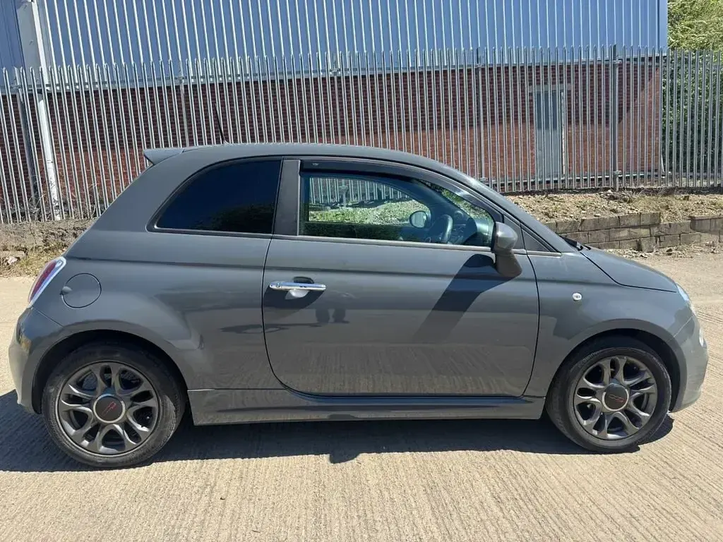 Gebraucht Fiat 500 S 69 PS (50 kW) 2014 Grau Kleinwagen