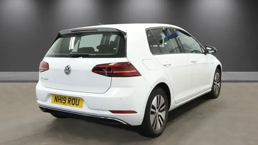 Used VW e-Golf 100 kW (136 HP) 2019 White Hatchback