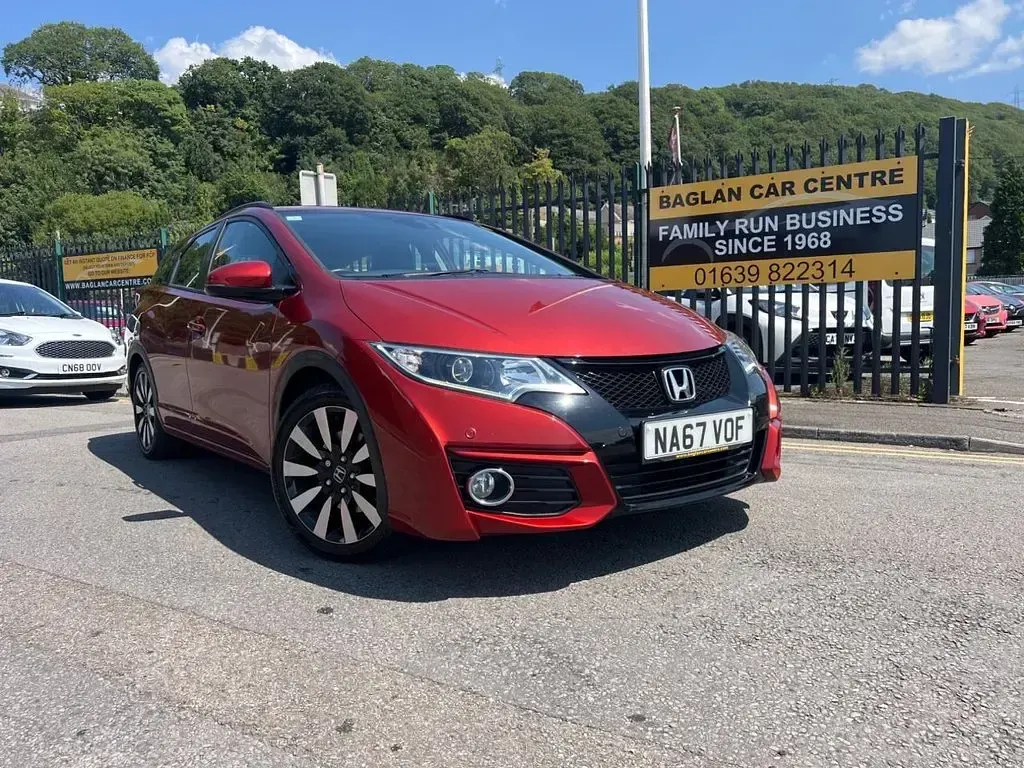Used Honda Civic SE Plus 142 HP (104 kW) 2017 Red Estate