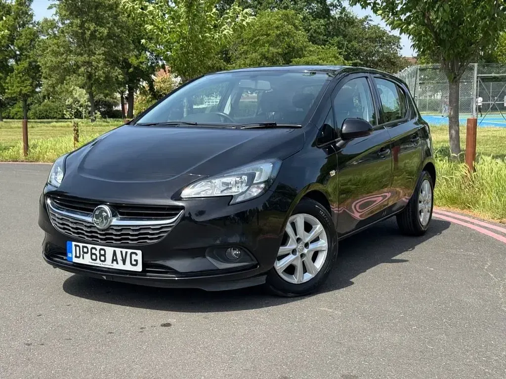 Used Vauxhall Corsa Design Edition 90 HP (66 kW) 2018 Black Hatchback