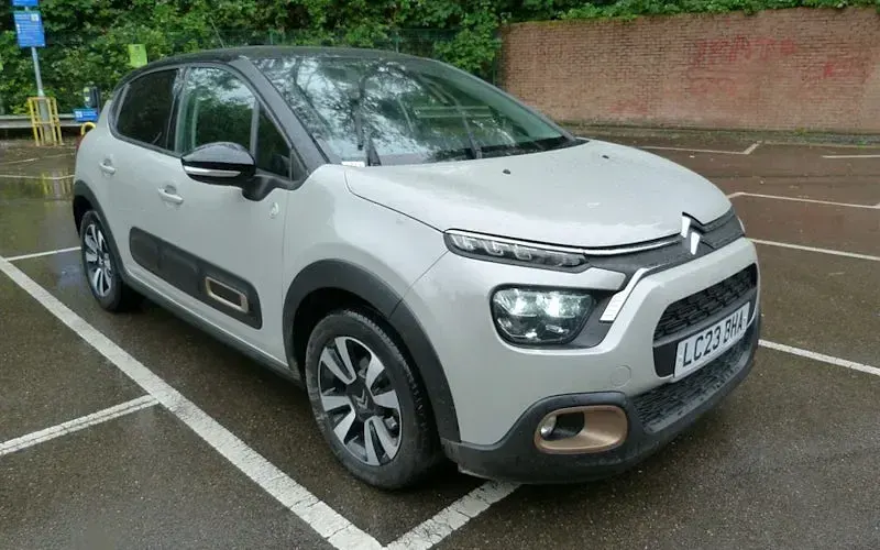 Used Citroën C3 PureTech 83 HP (61 kW) 2023 Hatchback