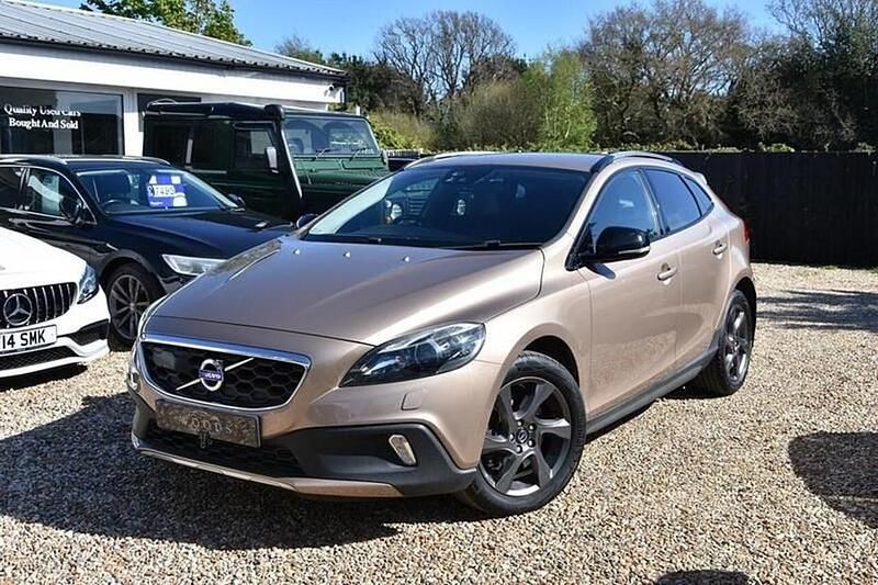 Used Volvo V40 CC 190 HP (139 kW) 2014 Estate