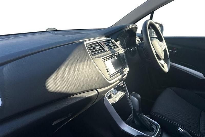 Used Suzuki SX4 SZ-T 120 HP (88 kW) 2015 Boost blue Hatchback