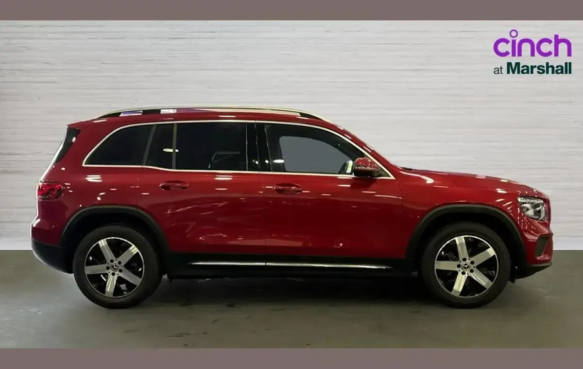 Used Mercedes GLB200 161 HP (118 kW) 2021 Red SUV