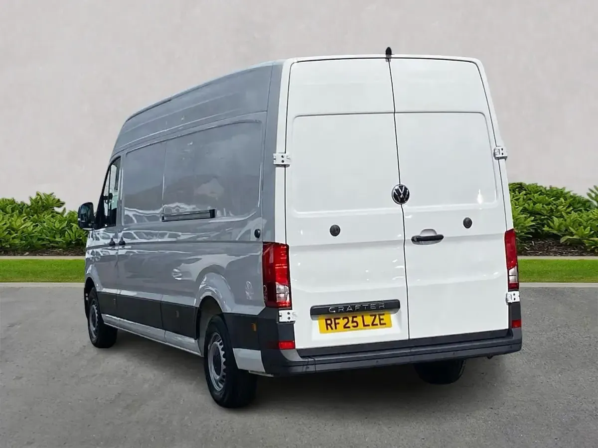 Usado VW Crafter 140 HP (102 kW) 2025 Branco Van