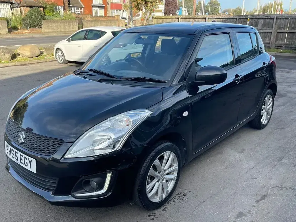 Used Suzuki Swift SZ3 94 HP (69 kW) 2015 Black Hatchback