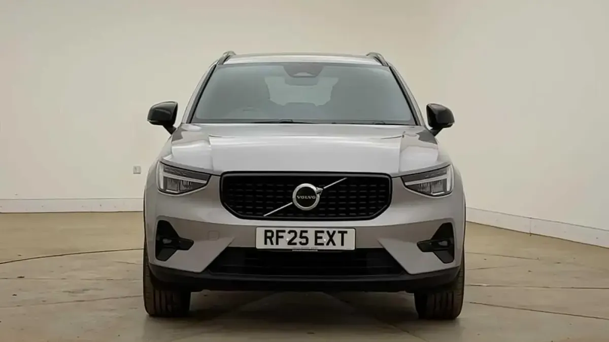 Used Volvo XC40 Plus 2025 Silver SUV