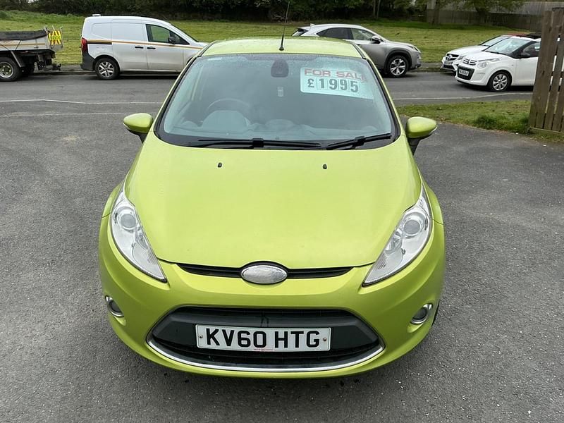 Usado Ford Fiesta Titanium 2010 Verde Utilitario