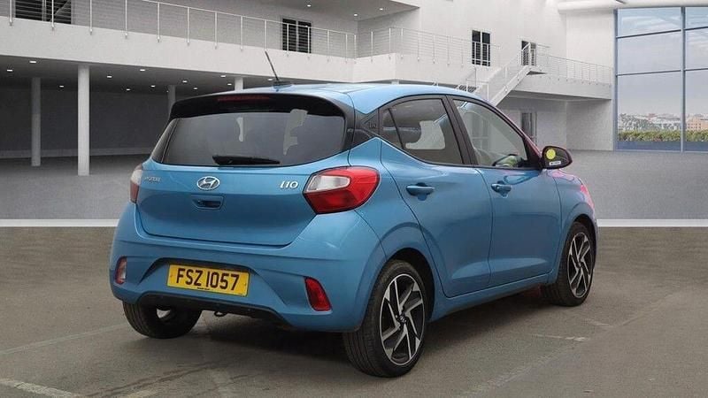Used Hyundai i10 Premium 67 HP (49 kW) 2021 Turquoise Hatchback