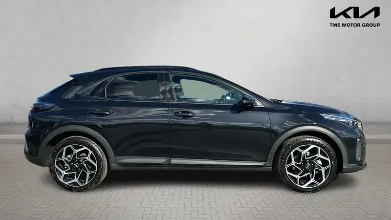 Usado Kia XCeed GT-Line 113 CV (83 kW) 2025 Negro SUV
