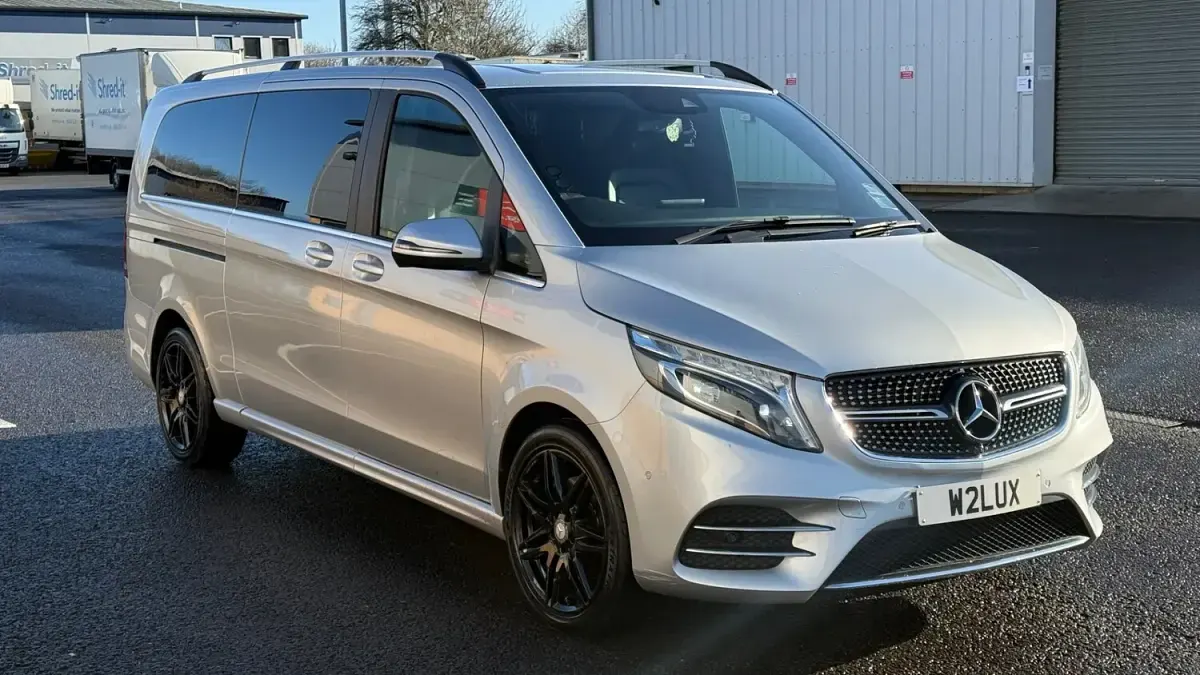 Used Mercedes V220 AMG line 2017 Silver MPV