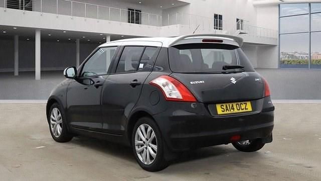 Usado Suzuki Swift SZ-L 94 HP (69 kW) 2014 Branco Citadino