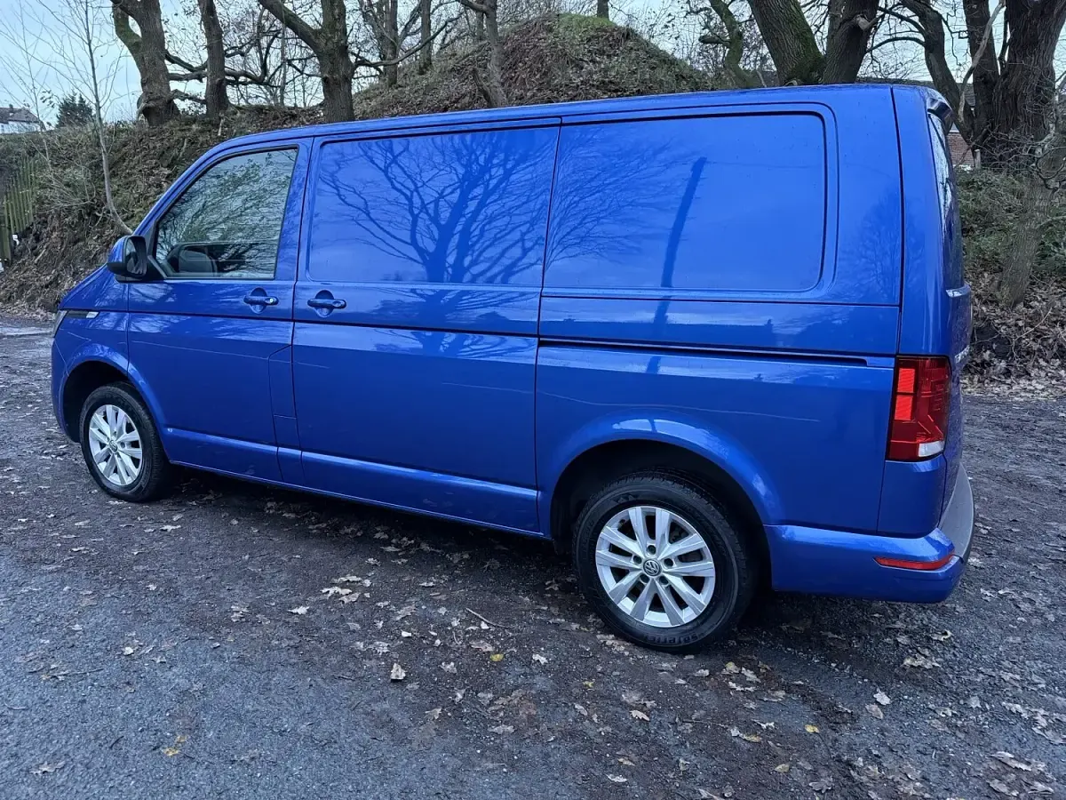 Used VW Transporter Highline 2022 Blue Van