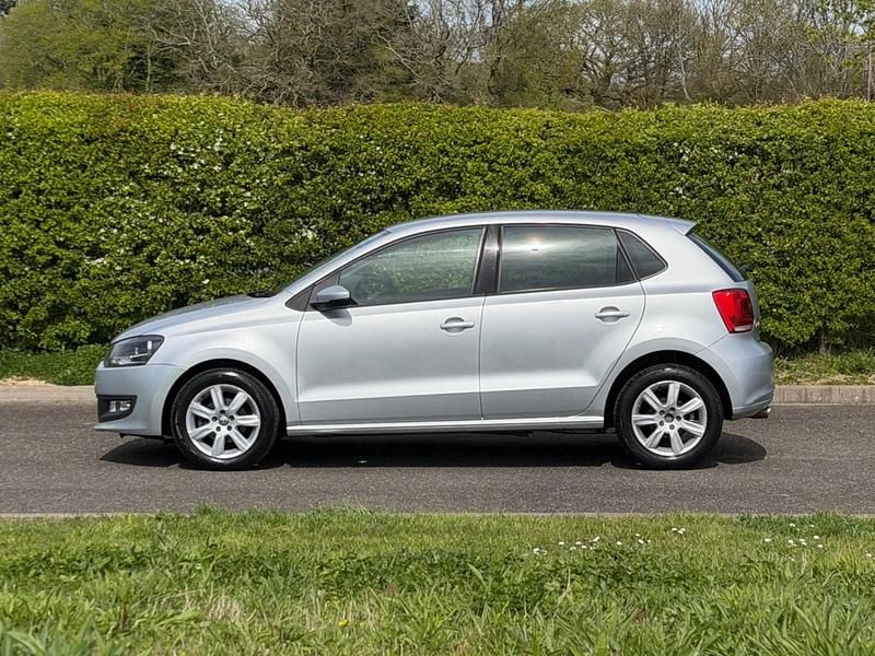 Begagnad VW Polo Match 2013 Silver Halvkombi
