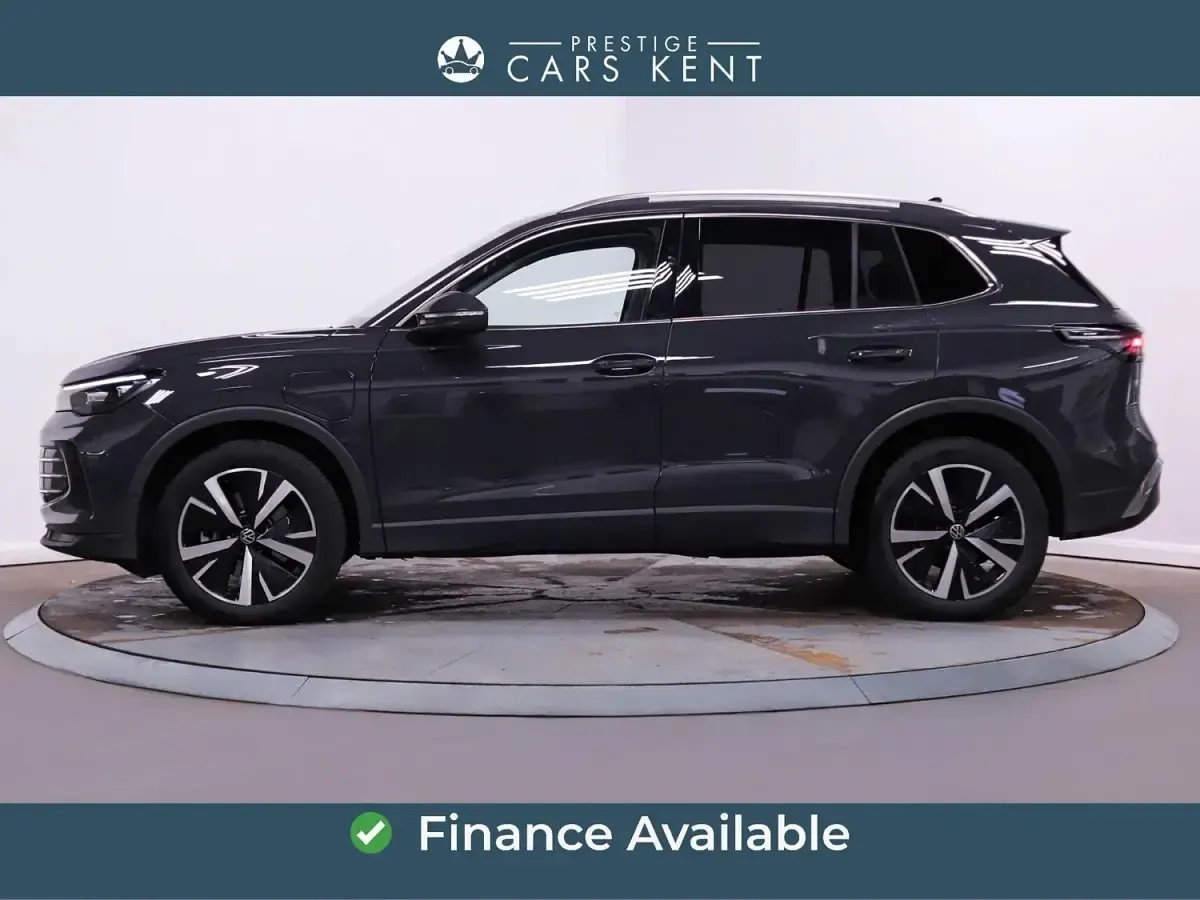 Używany VW Tiguan Elegance 2024 Szary SUV