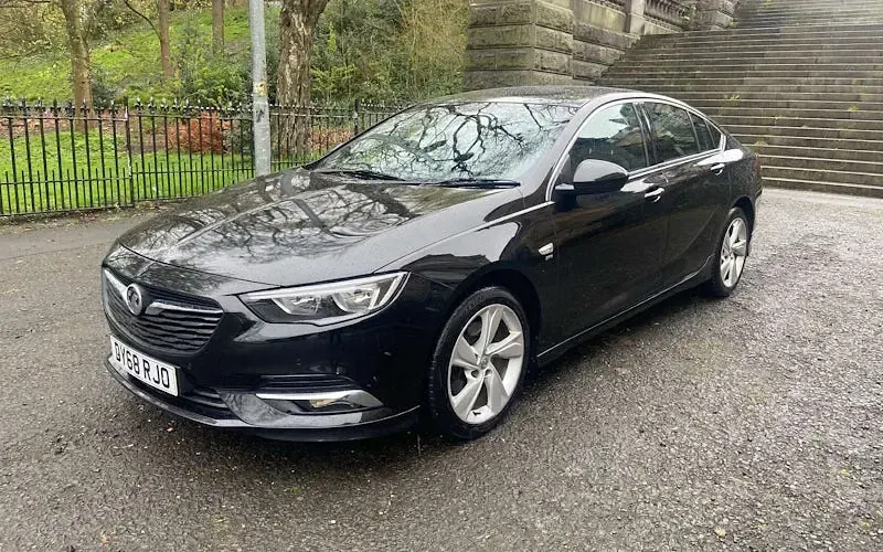 Used Vauxhall Insignia SRi 170 HP (125 kW) 2018 Hatchback