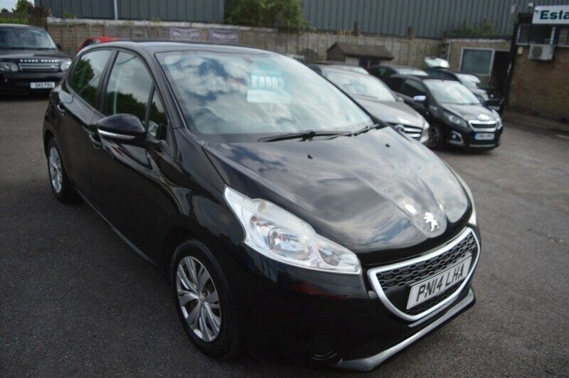 Black Used 2014 Peugeot 208 Access Hatchback | £4,695 (Fair price) - Image 1/4