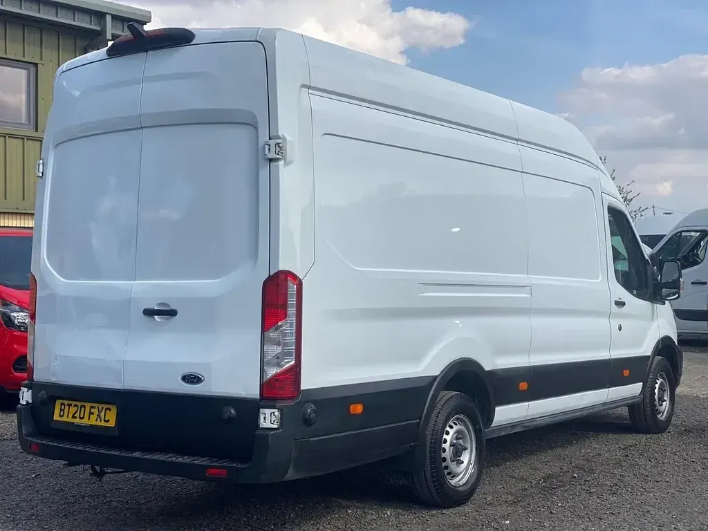 Used Ford Transit 130 HP (95 kW) 2020 White Van