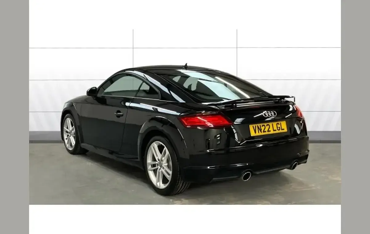 Begagnad Audi TT Sport 245 HK (180 kW) 2022 Svart Sportkupé