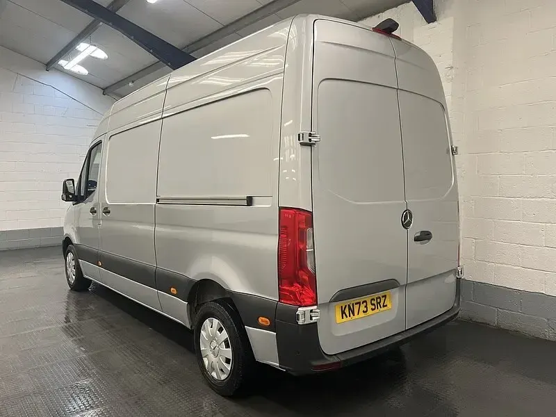 Used Mercedes Sprinter Premium 150 HP (110 kW) 2023 Silver Van