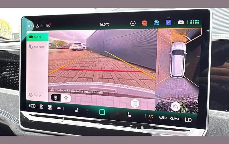 Used VW Passat R-line 272 HP (200 kW) 2025 Black Estate