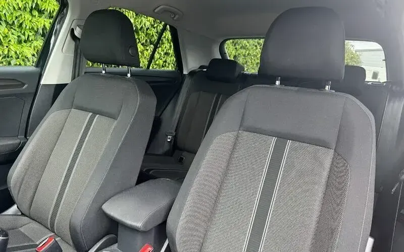 Used VW T-Roc SE 150 HP (110 kW) 2021 SUV