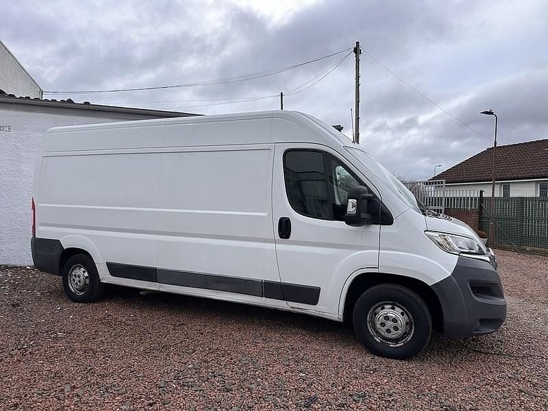 Used Citroën Relay 130 HP (95 kW) 2016 White Van