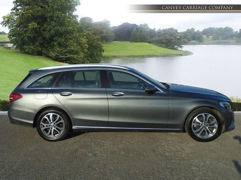 Used Mercedes C220 170 HP (125 kW) 2018 Grey Estate