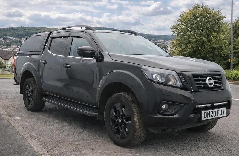 Used Nissan Navara N-Guard 190 HP (139 kW) 2020 Black Pickup