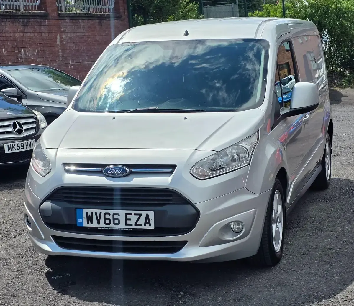 Used Ford Transit Connect Limited 120 HP (88 kW) 2016 Silver MPV