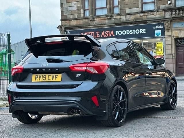 Used Ford Focus ST-Line 120 HP (88 kW) 2019 Black Hatchback
