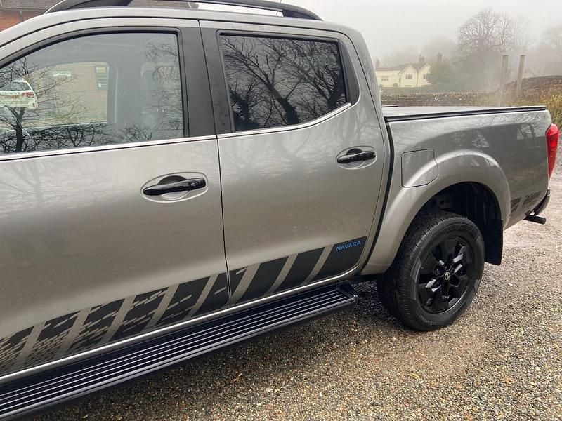 Usado Nissan Navara N-Guard 190 HP (139 kW) 2020 Cinzento Pickup