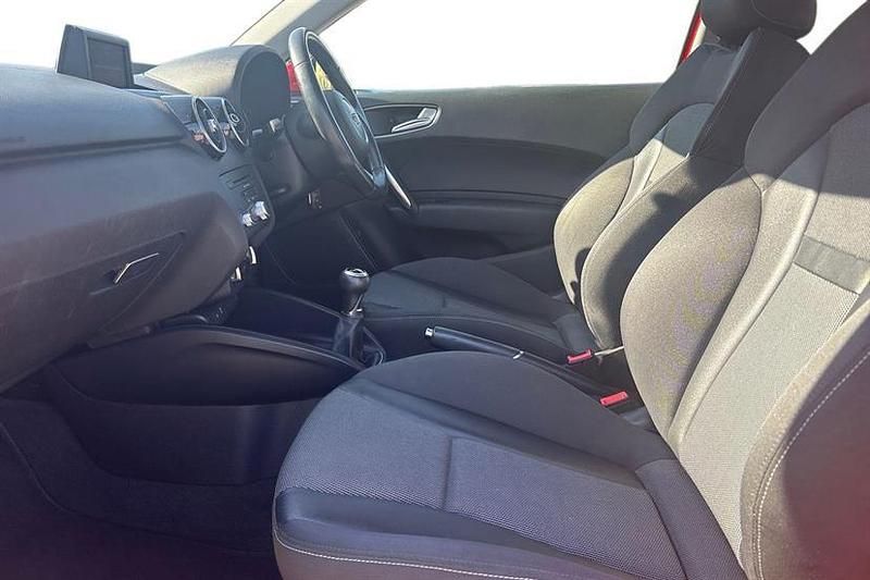 Used Audi A1 Sport 122 HP (89 kW) 2013 Red Hatchback